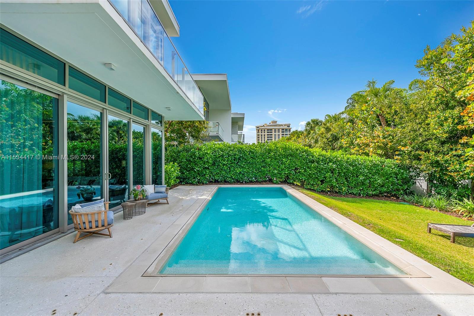107 Reef Lane Key Biscayne, FL 33149 - Photo 26 of 46 Gallery Image 26