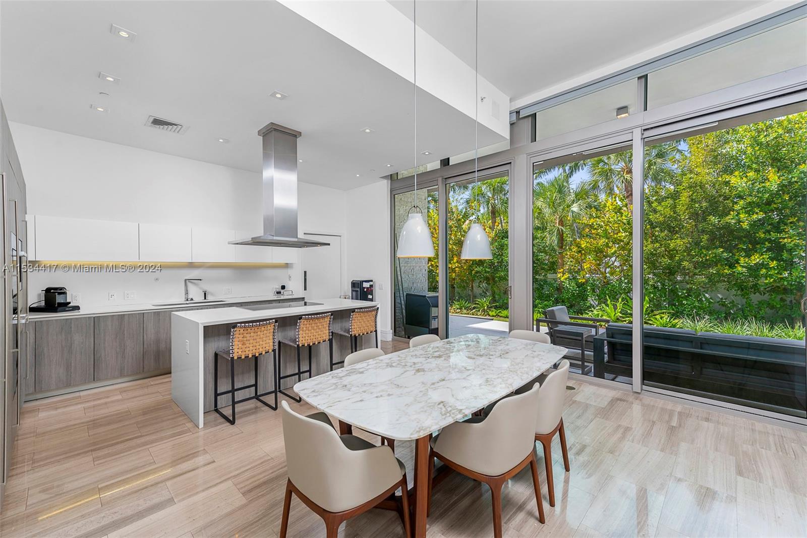 107 Reef Lane Key Biscayne, FL 33149 - Photo 8 of 46 Gallery Image 8