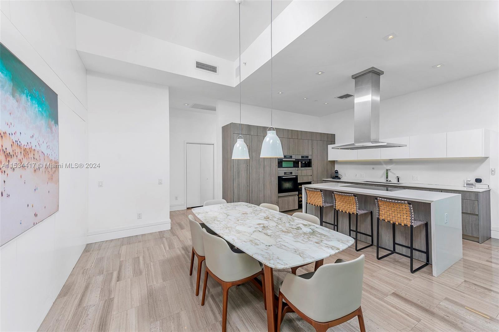 107 Reef Lane Key Biscayne, FL 33149 - Photo 10 of 46 Gallery Image 10