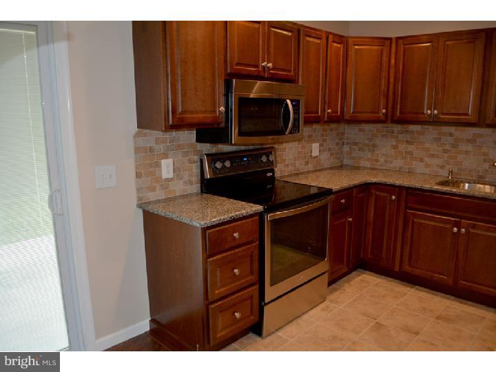 23 Mayflower Road Levittown, PA 19056 - Photo 14 of 24 Gallery Image 14