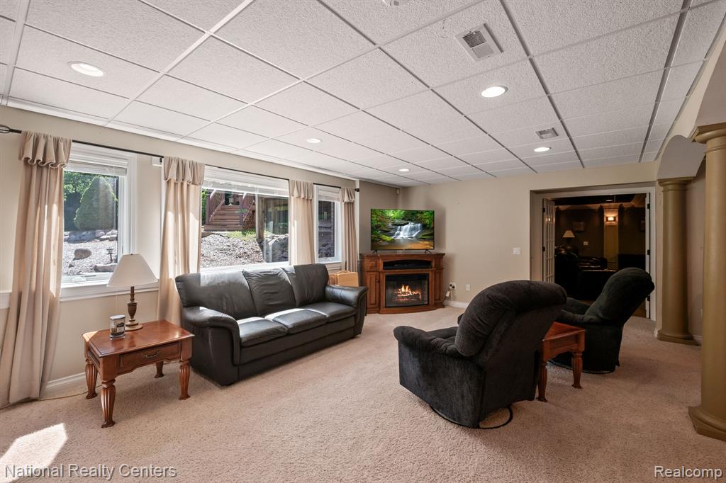 10180 Hadley Road Clarkston, MI 48348 - Photo 27 of 54