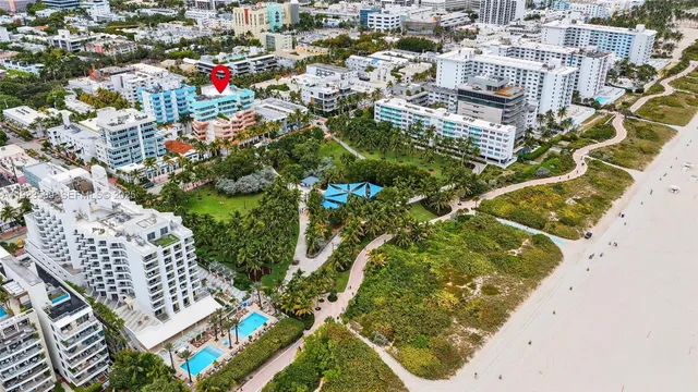 $1,395,000 | 226 Ocean Drive, Unit 3C, Miami Beach, FL 33139