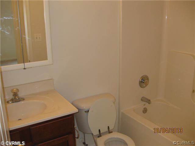 5108 Ridge Road Spotsylvania, VA 22551 - Photo 14 of 19 Bathroom