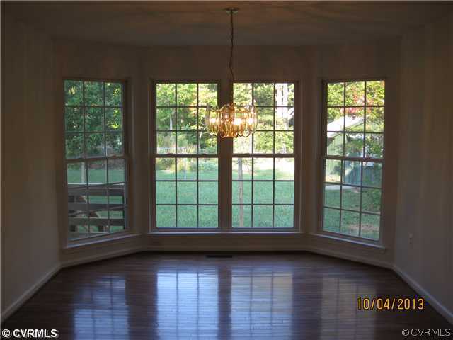5108 Ridge Road Spotsylvania, VA 22551 - Photo 2 of 19 Dining Room