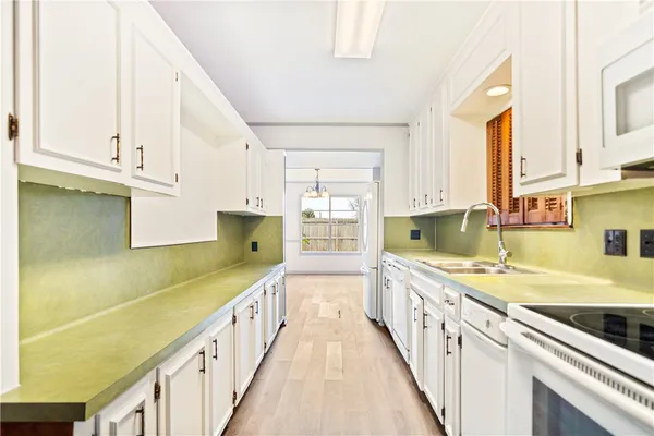 $299,000 | 1419 South 11th Street, Kingsville, TX 78363