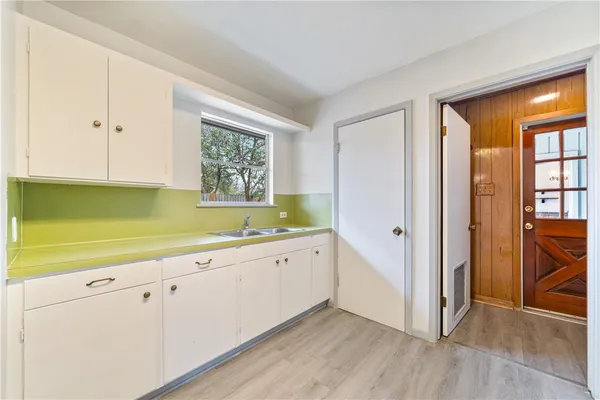 $299,000 | 1419 South 11th Street, Kingsville, TX 78363