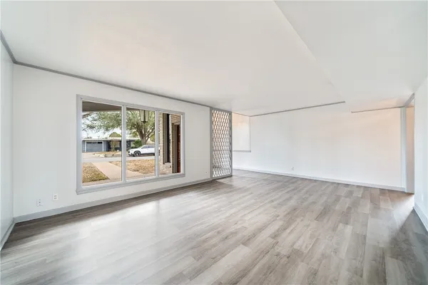 $299,000 | 1419 South 11th Street, Kingsville, TX 78363