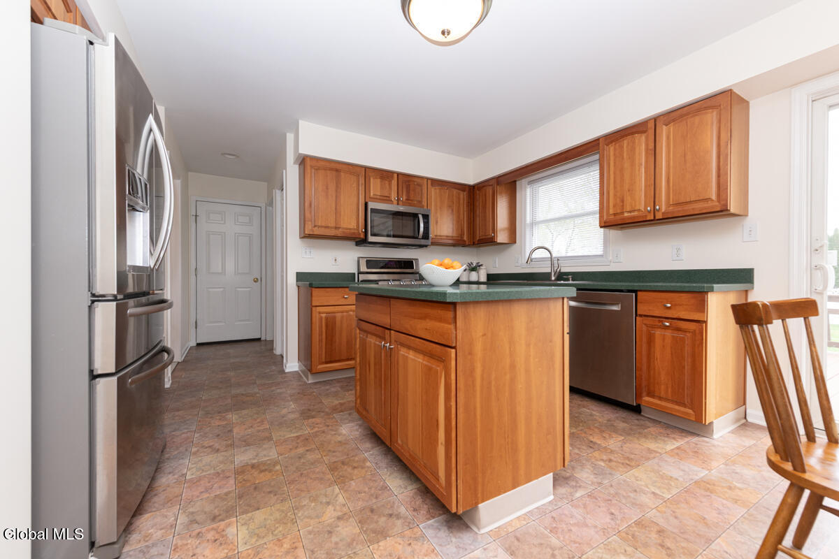 46 Harvest Ridge Road Bethlehem, NY 12158 - Photo 14 of 42 DSC_9904