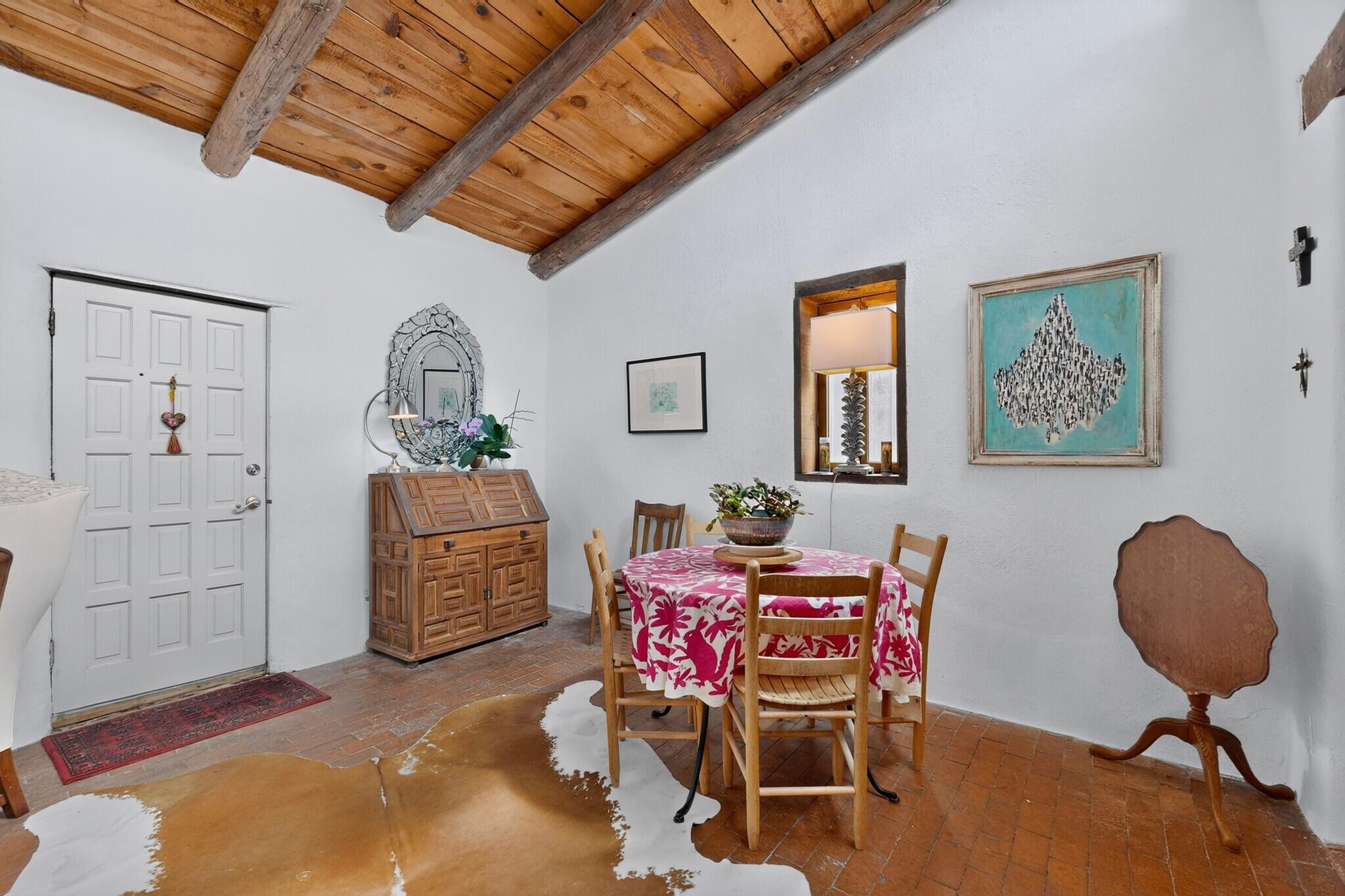 1730 Griegos Road Northwest Albuquerque, NM 87107 - Photo 7 of 45 Gallery Image 7