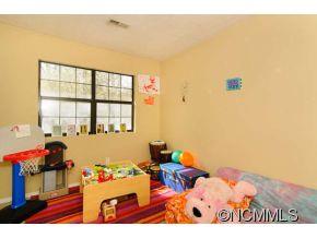 80 Johnny Marlow Road Fairview, NC 28730 - Photo 14 of 20 Gallery Image 14