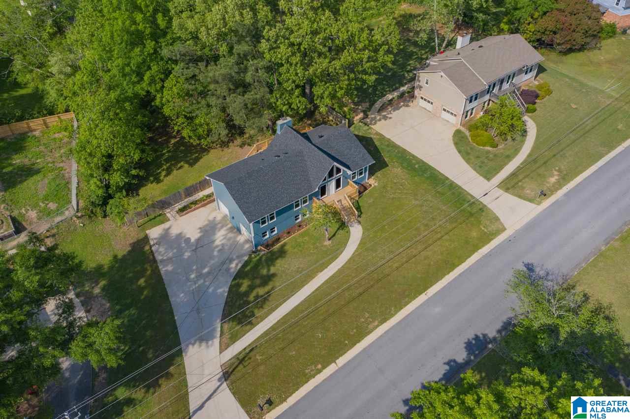652 Crosscreek Trail Pelham, AL 35124 - Photo 4 of 44