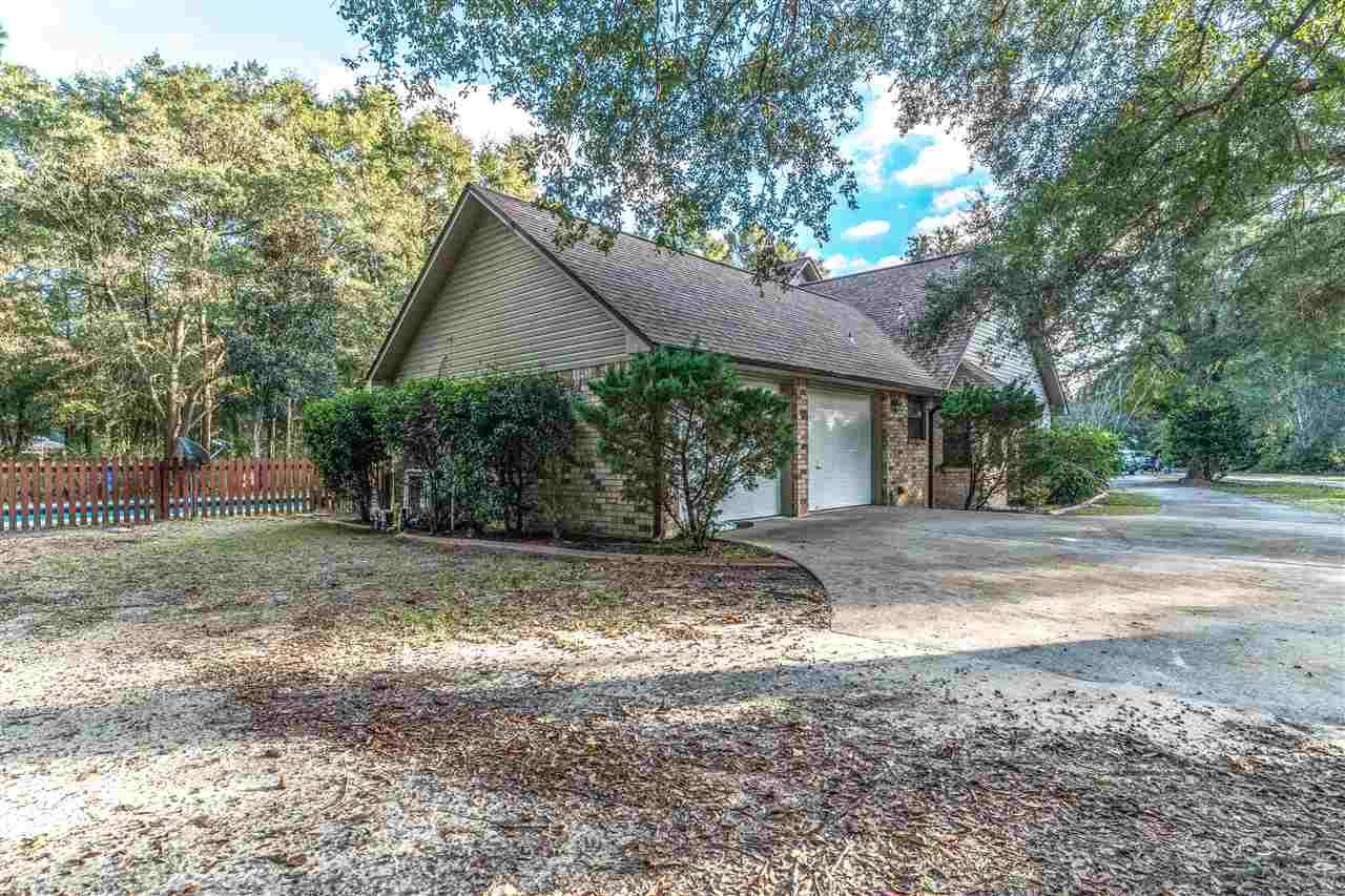 5599 Fox Fire Road Milton, FL 32570 - Photo 5 of 48 Gallery Image 5