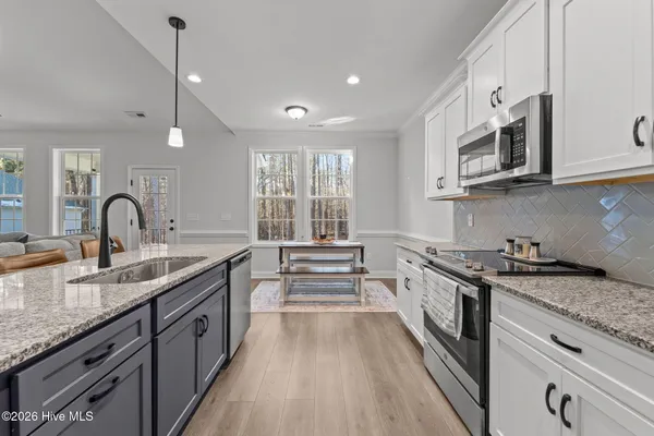 $550,000 | 108 Teague Drive, West End, NC 27376