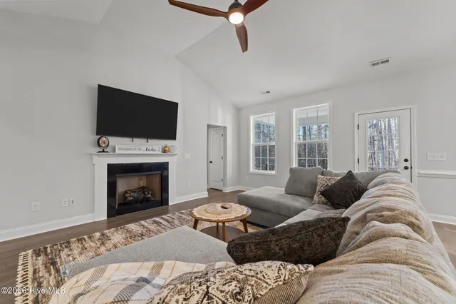 $550,000 | 108 Teague Drive, West End, NC 27376