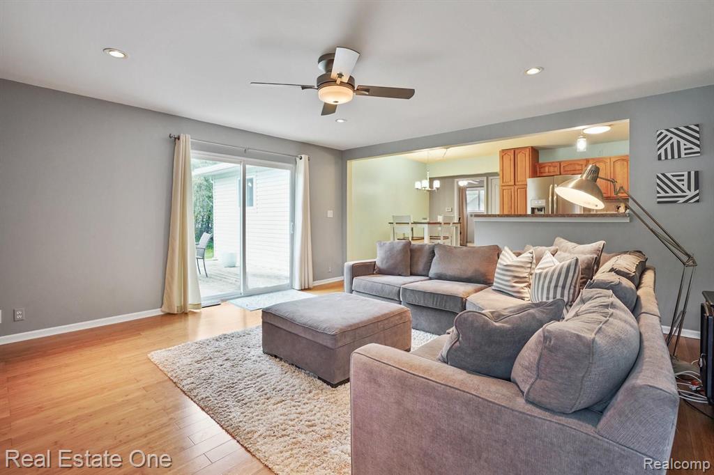 2350 Emmons Avenue Rochester Hills, MI 48307 - Photo 12 of 29