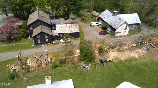 $450,000 | 430 Highway 43, Stephentown, NY 12168
