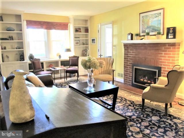 513 Forest View Road Linthicum, MD 21090 - Photo 6 of 47