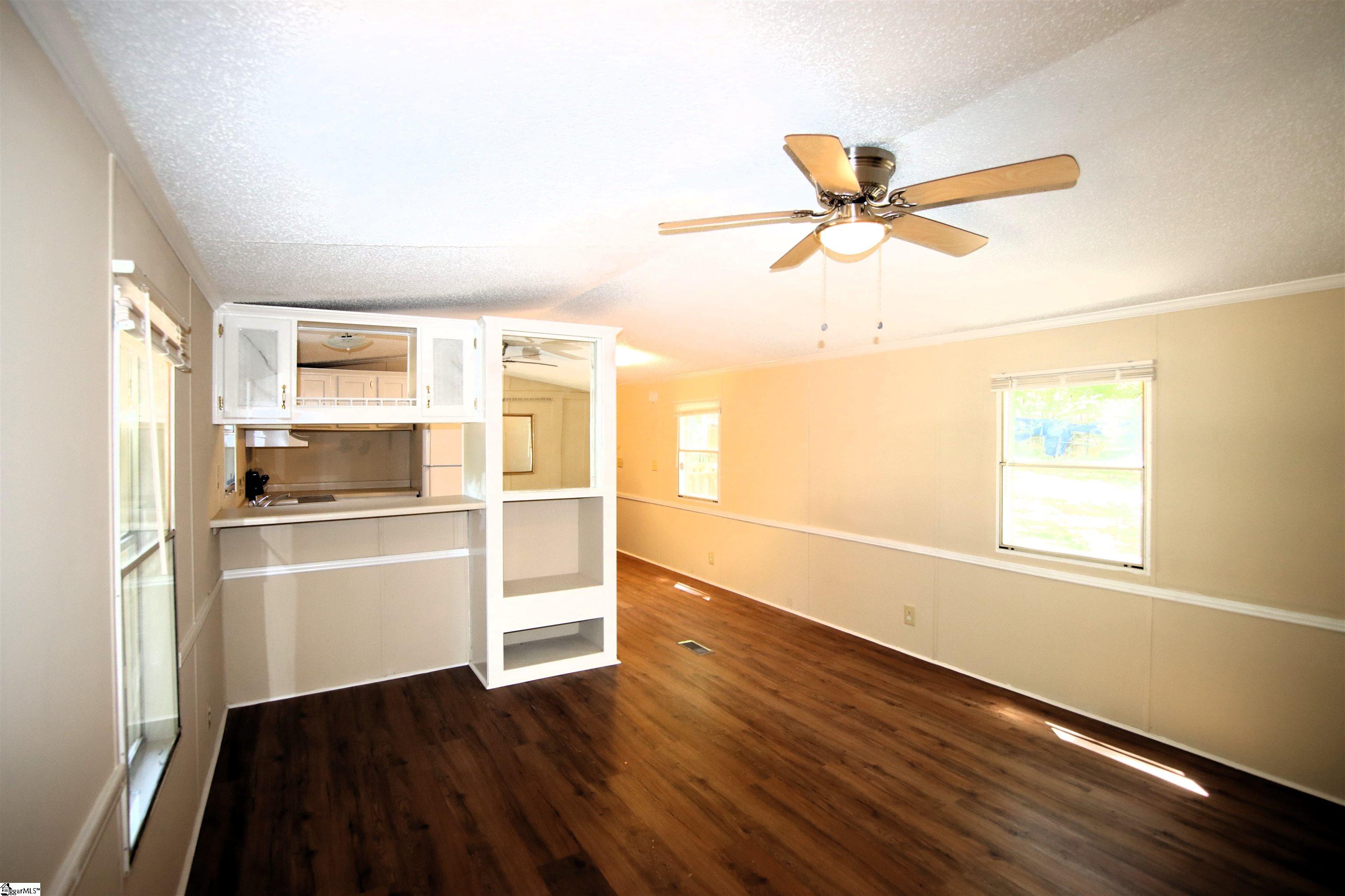 102 Brookview Circle Pelzer, SC 29669 - Photo 8 of 19 Gallery Image 8