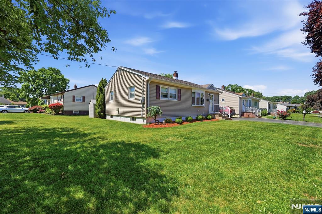29 Corsi Road Bloomfield, NJ 07003 - Photo 30 of 31