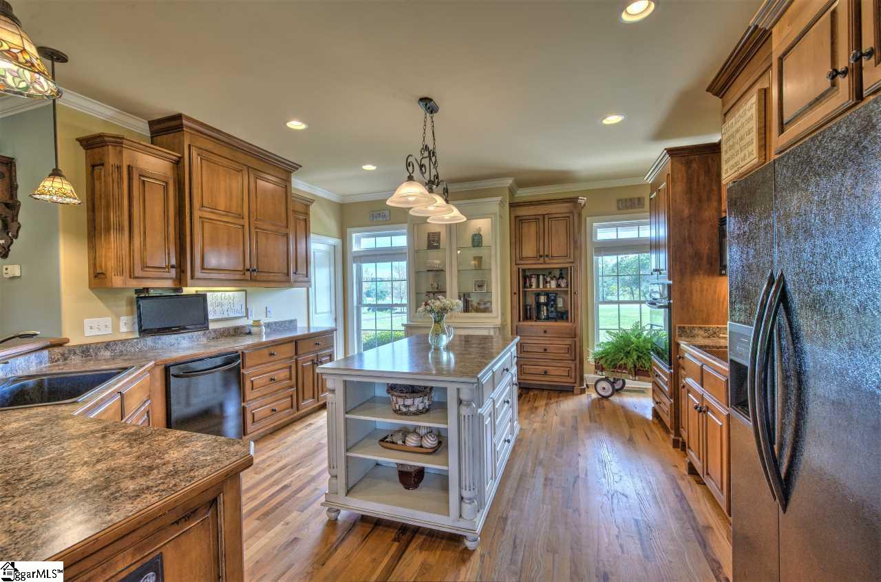 115 Bakerville Road Easley, SC 29642 - Photo 6 of 36