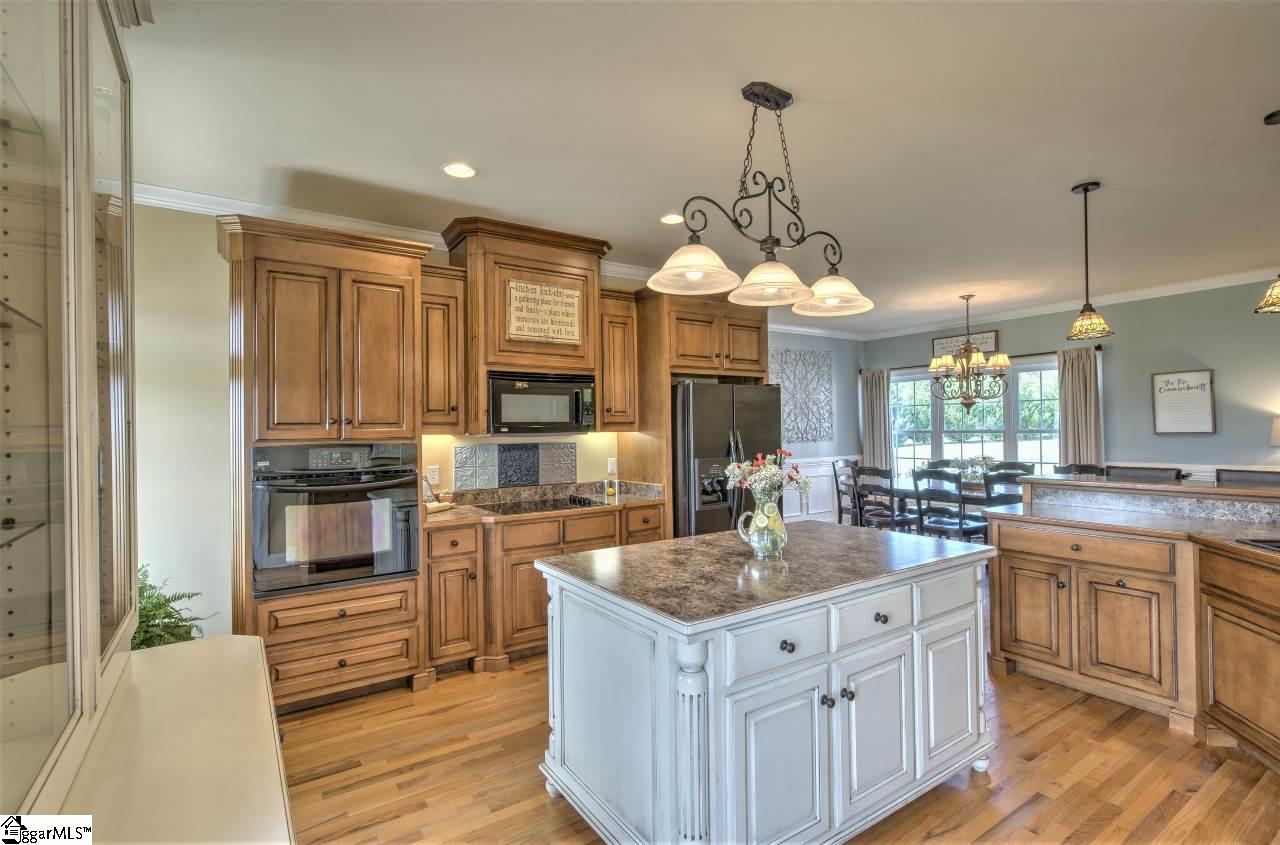 115 Bakerville Road Easley, SC 29642 - Photo 7 of 36
