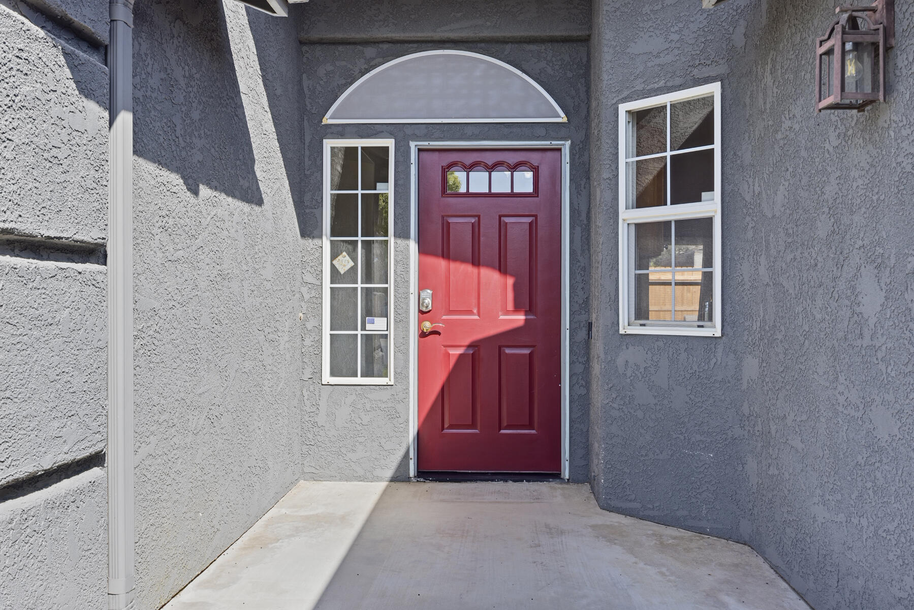 1752 Modoc Avenue Tulare, CA 93274 - Photo 4 of 45 04 - Exterior of Front Door