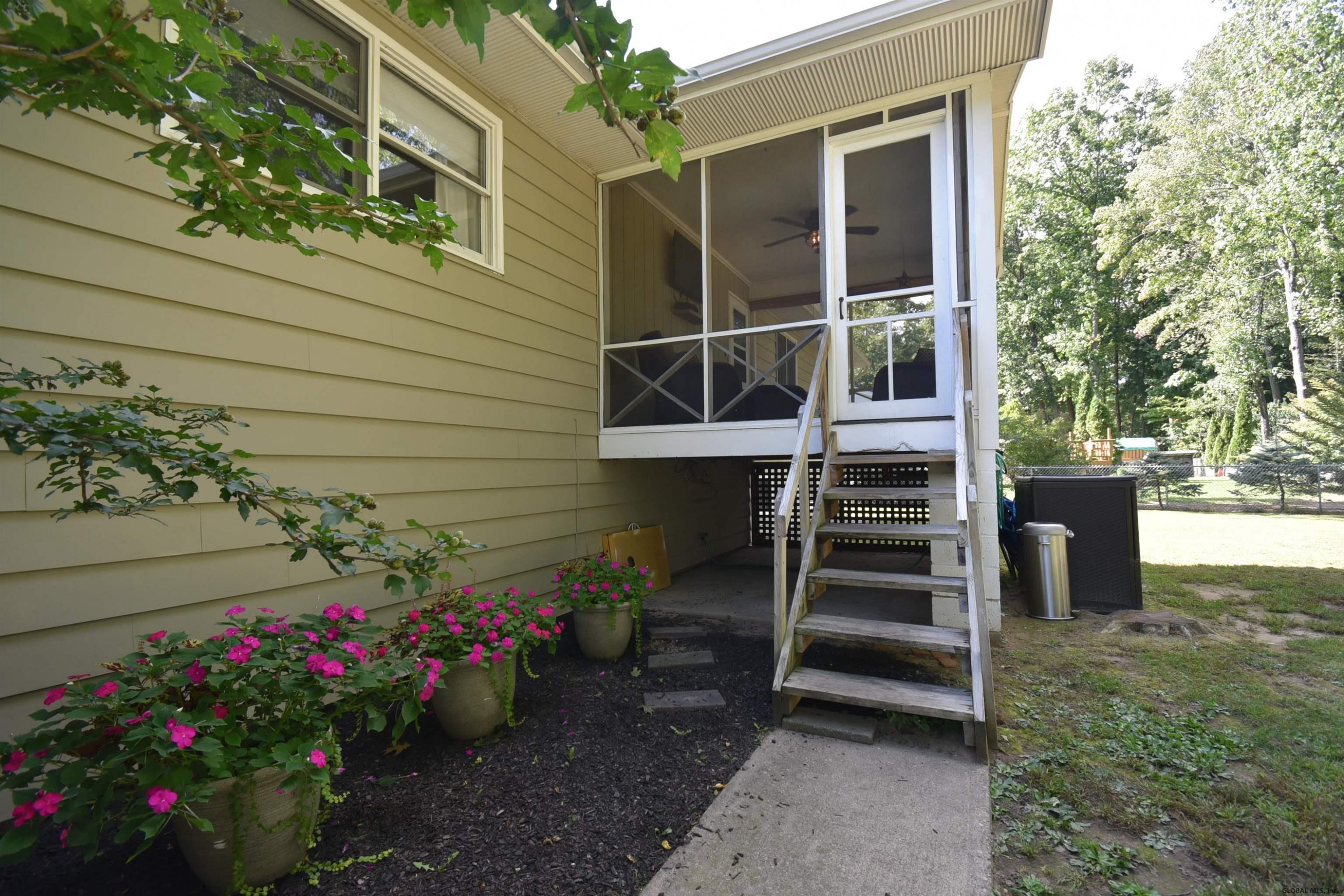 45 Fredericks Road Glenville, NY 12302 - Photo 42 of 51 Photo 42