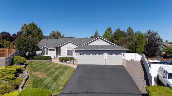 $635,000 | 3746 Southwest Xero Avenue, Redmond, OR 97756