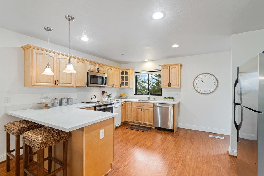 22101 Miller Ridge Road Los Gatos, CA 95033 - Photo 15 of 76