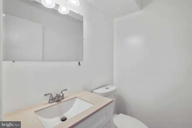 $599,900 | 9523 Cherry Oak Court, Burke, VA 22015