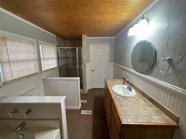 $2,350 | 4118 Potomac Avenue, Abilene, TX 79605