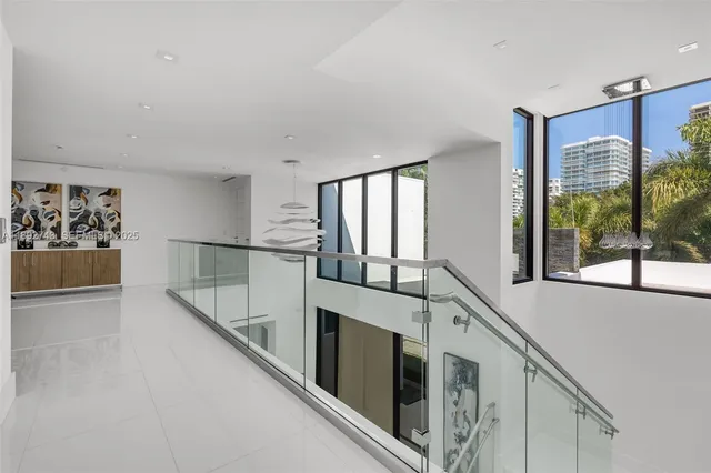 $52,500 | 124 Park Drive, Bal Harbour, FL 33154