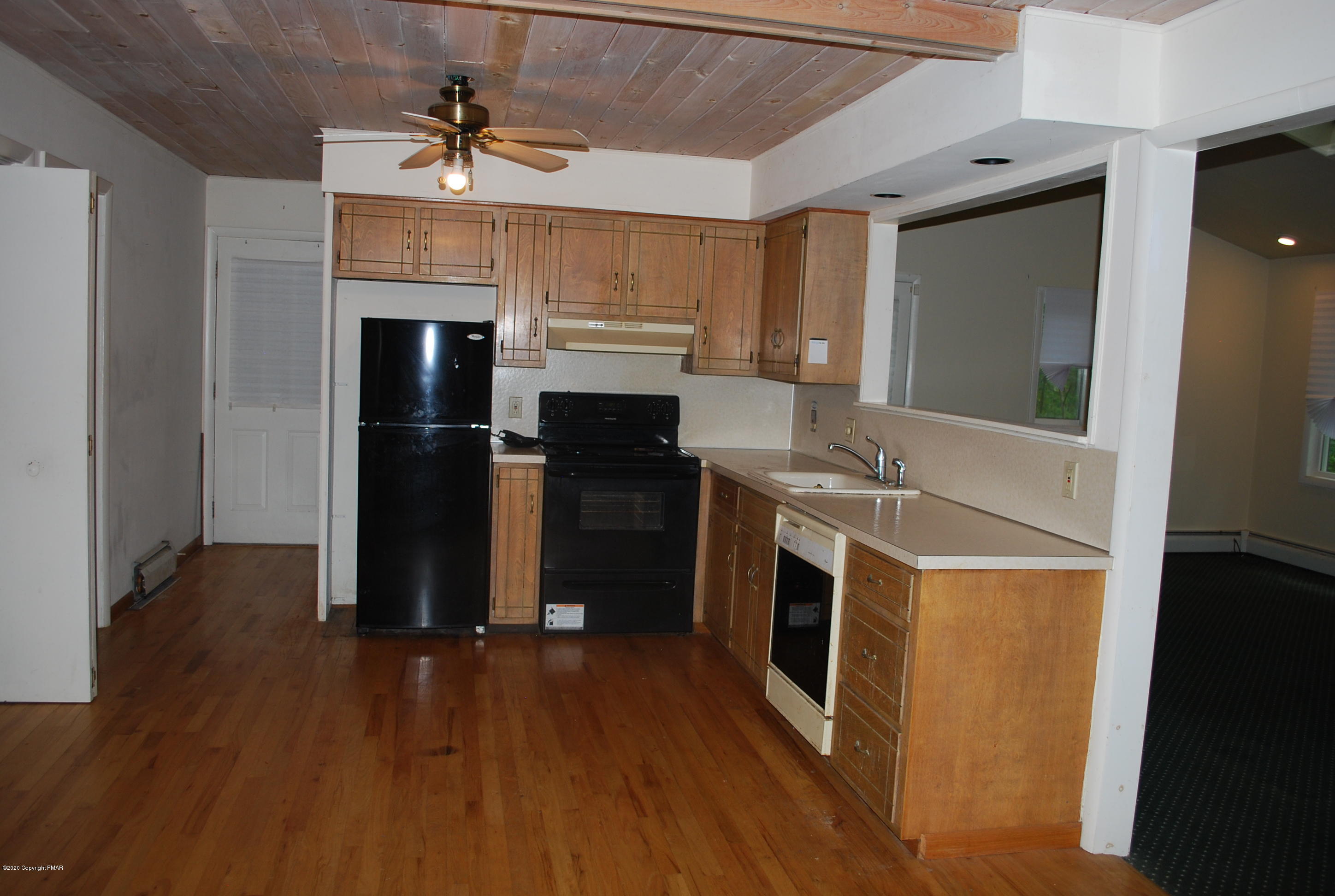 6164 Decker Road Bushkill, PA 18324 - Photo 14 of 28 DSC_0266
