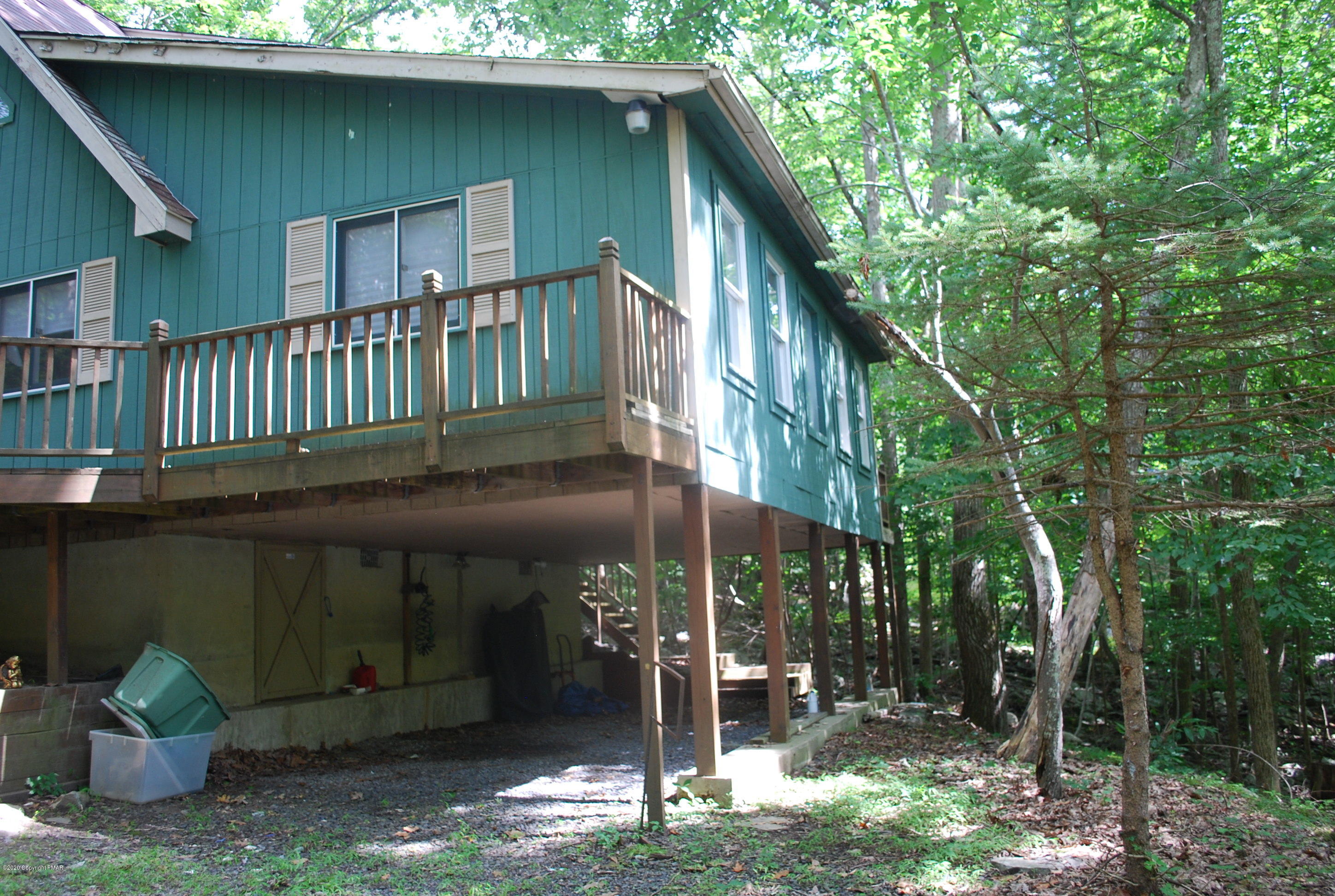 6164 Decker Road Bushkill, PA 18324 - Photo 3 of 28 DSC_0285