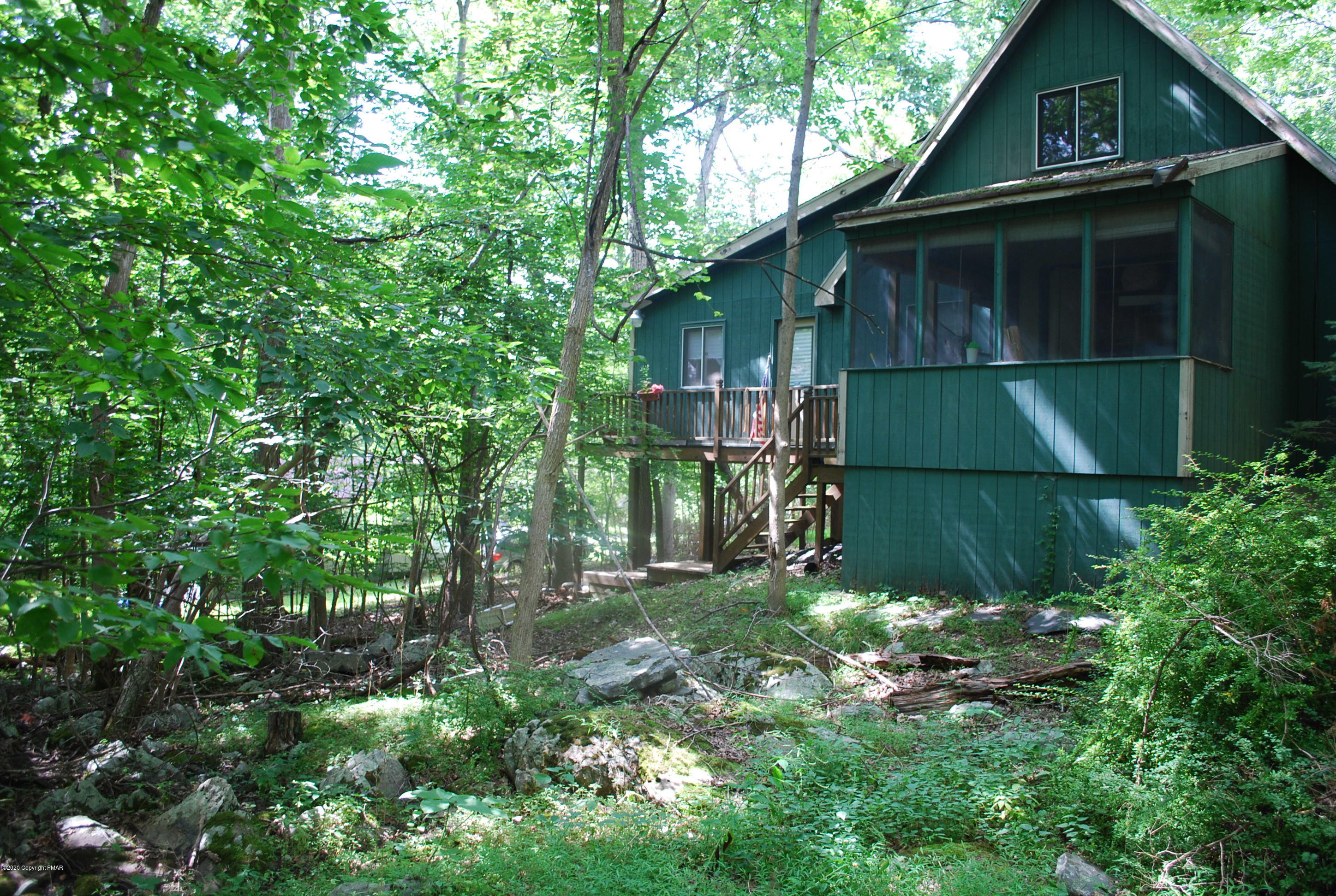 6164 Decker Road Bushkill, PA 18324 - Photo 5 of 28 DSC_0287