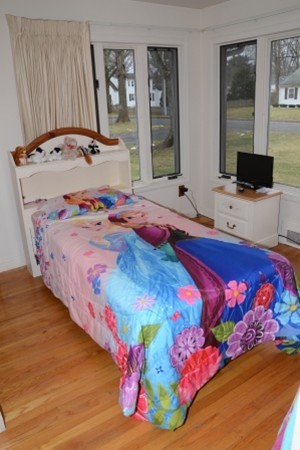 91 Jeffrey Road Springfield, MA 01119 - Photo 23 of 30 a bedroom with a bed and a painting on the wall