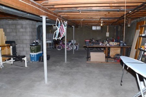 91 Jeffrey Road Springfield, MA 01119 - Photo 27 of 30 a view of a room with gym equipment