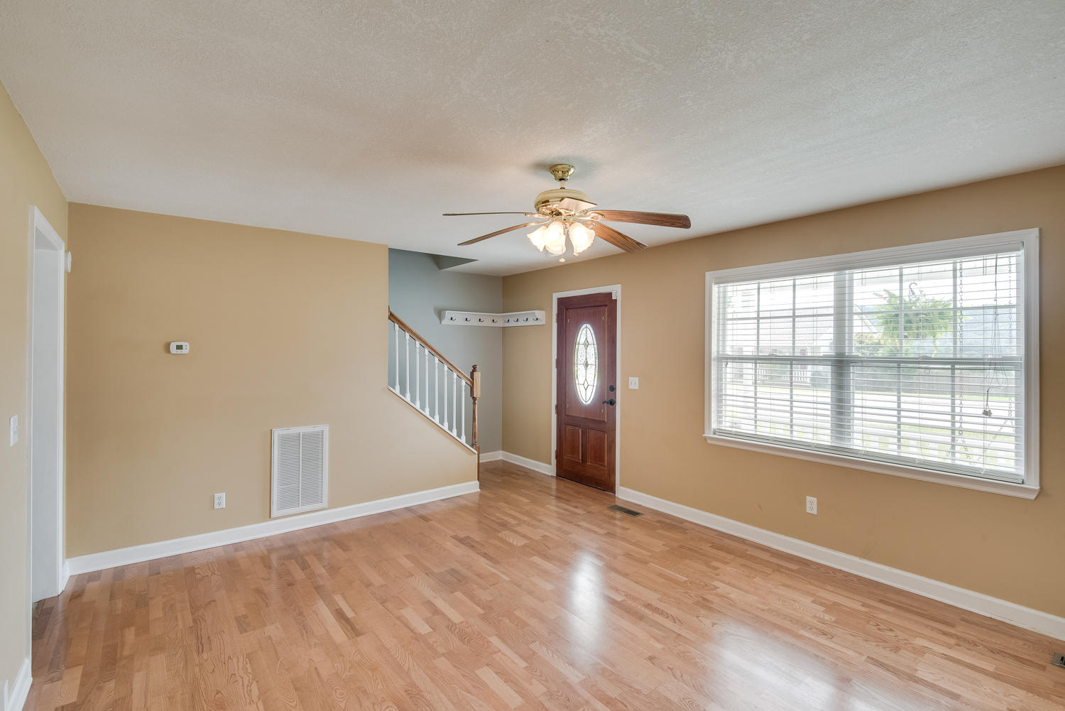 114 Chestnut Ridge Road Ringgold, GA 30736 - Photo 8 of 28 114_Chestnut_Ridge_12