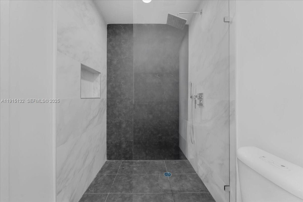 5220 Southwest 6th Street Miami, FL 33134 - Photo 40 of 56