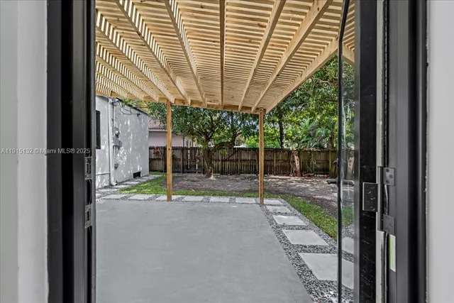 $910,000 | 5220 Southwest 6th Street, Miami, FL 33134