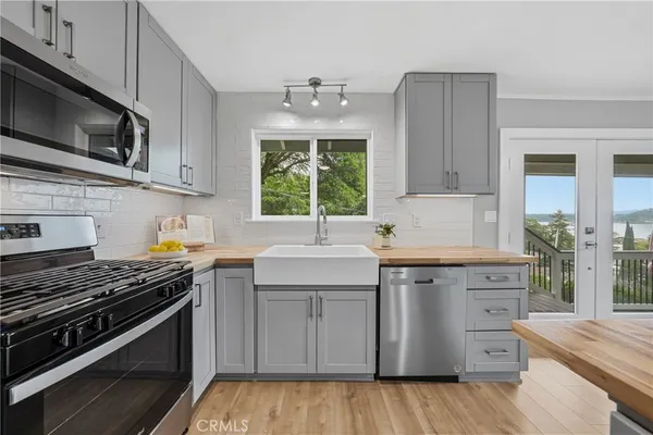 $499,000 | 9480 Glenhaven Drive, Glenhaven, CA 95443