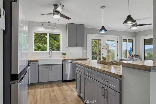 $499,000 | 9480 Glenhaven Drive, Glenhaven, CA 95443