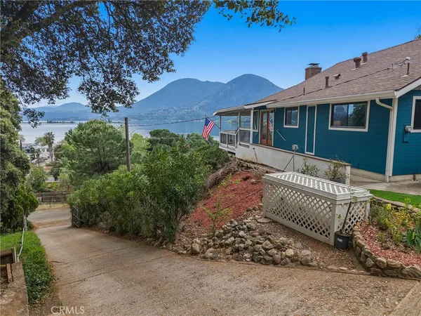 $499,000 | 9480 Glenhaven Drive, Glenhaven, CA 95443