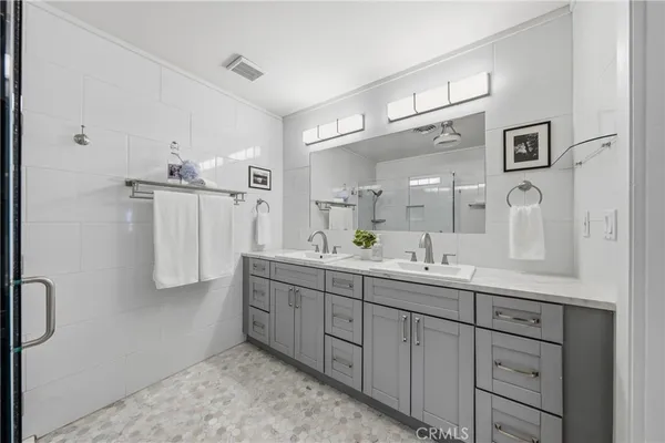 $499,000 | 9480 Glenhaven Drive, Glenhaven, CA 95443