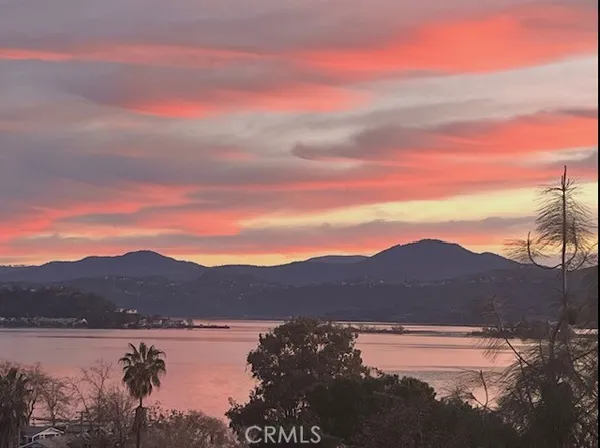 $499,000 | 9480 Glenhaven Drive, Glenhaven, CA 95443