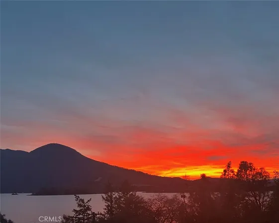 $499,000 | 9480 Glenhaven Drive, Glenhaven, CA 95443