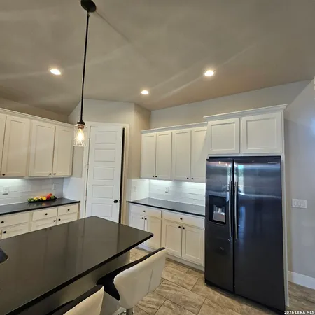 $470,499 | 137 West Medium Meadow Drive, Lytle, TX 78052