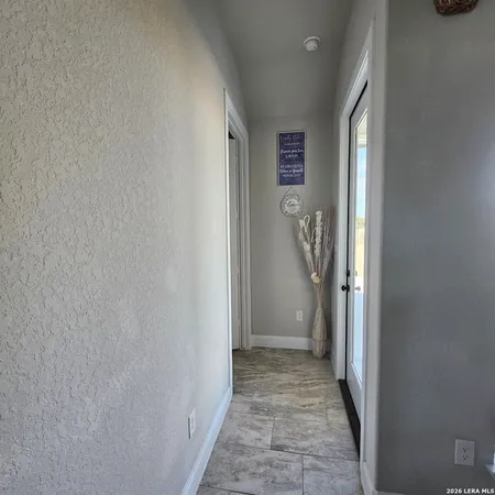 $470,499 | 137 West Medium Meadow Drive, Lytle, TX 78052