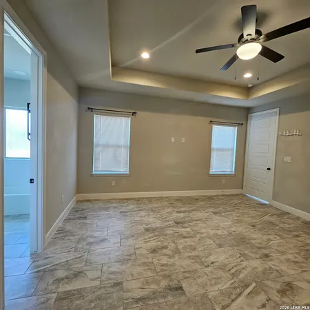 $470,499 | 137 West Medium Meadow Drive, Lytle, TX 78052