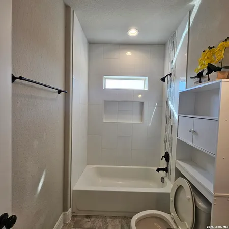 $470,499 | 137 West Medium Meadow Drive, Lytle, TX 78052